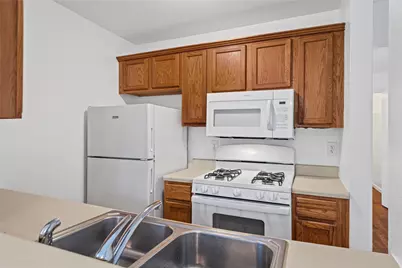 1307 Concho Street #A, Austin, TX 78702 - Photo 10