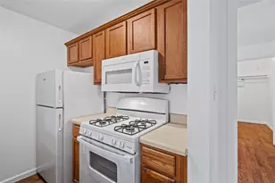 1307 Concho St, Austin, TX 78702 - Photo 8