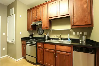 910 W 25th Street #602, Austin, TX 78705 - Photo 6