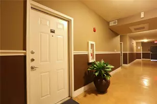 910 W 25th St, Austin, TX 78705 - Photo 18