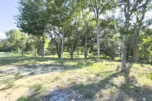 1869 Young Ln, Lockhart, TX 78644 - Photo 22