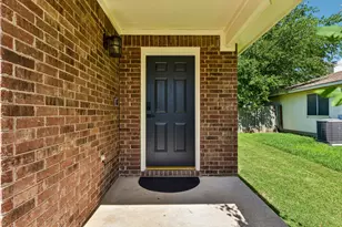 170 Kates Cove, Buda, TX 78610 - Photo 4