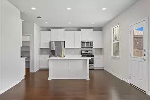3801 Soft Shore Ln, Pflugerville, TX 78660 - Photo 4