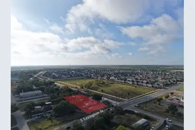 105 E Brenham Street, Manor, TX 78653 - Photo 12