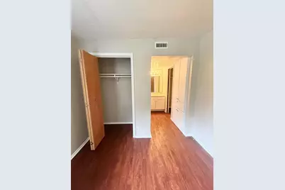 308 E 34th Street #201, Austin, TX 78705 - Photo 6
