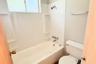 308 E 34th St, Austin, TX 78705 - Photo 8