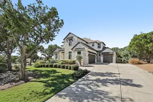19316 Splendor Ct, Jonestown, TX 78645 - Photo 2