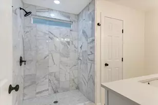 4803 Broadhill Dr, Austin, TX 78723 - Photo 8