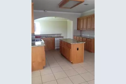 2204 Voyageurs Lane, Austin, TX 78747 - Photo 6