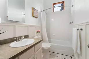 705 Waller St, Austin, TX 78702 - Photo 8