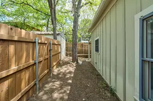 705 Waller St, Austin, TX 78702 - Photo 20