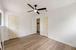 5800 Breezewood Dr, Austin, TX 78745 - Photo 14