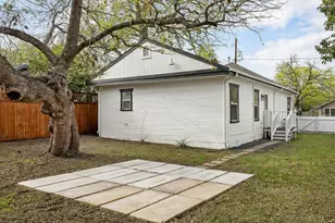 1313 E 13th St, Austin, TX 78702 - Photo 34