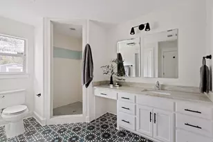 1313 E 13th St, Austin, TX 78702 - Photo 24