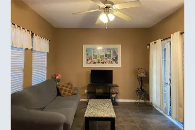 712 W 21st Street #303, Austin, TX 78705 - Photo 4