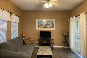 712 W 21st St, Austin, TX 78705 - Photo 4