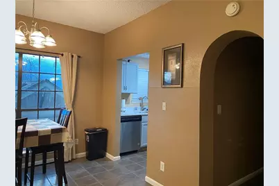 712 W 21st Street #303, Austin, TX 78705 - Photo 6