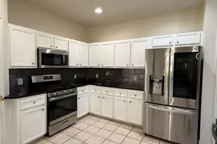 2106 Surrey Dr, Round Rock, TX 78664 - Photo 10