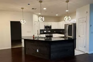 2106 Surrey Dr, Round Rock, TX 78664 - Photo 8