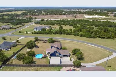 208 Dawn Drive, Liberty Hill, TX 78642 - Photo 34