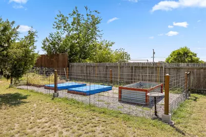 208 Dawn Drive, Liberty Hill, TX 78642 - Photo 34