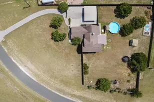 208 Dawn Dr, Liberty Hill, TX 78642 - Photo 40
