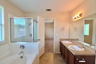 7412 Cayenne Ln, Austin, TX 78741 - Photo 14