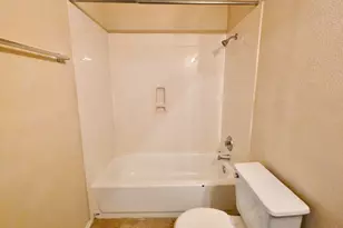 7412 Cayenne Ln, Austin, TX 78741 - Photo 22