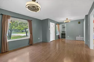 1415 NE Whitehead St, Smithville, TX 78957 - Photo 10