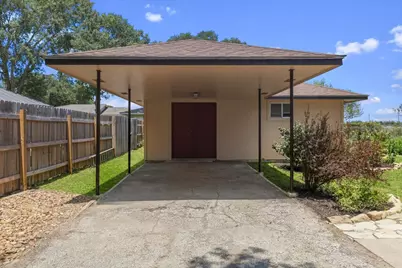 1415 NE Whitehead Street, Smithville, TX 78957 - Photo 30