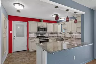 1415 NE Whitehead St, Smithville, TX 78957 - Photo 14
