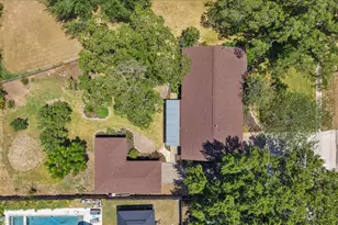 1415 NE Whitehead St, Smithville, TX 78957 - Photo 36