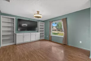 1415 NE Whitehead St, Smithville, TX 78957 - Photo 8