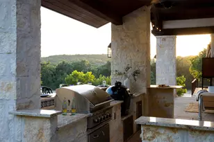 15016 Flat Top Ranch Rd, Austin, TX 78732 - Photo 12