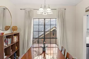 712 W 21st St, Austin, TX 78705 - Photo 4