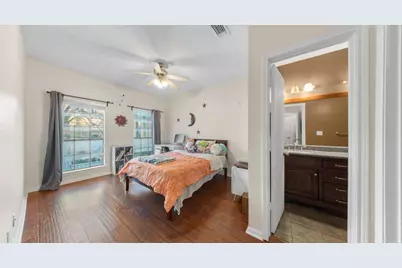 712 W 21st Street #203, Austin, TX 78705 - Photo 6