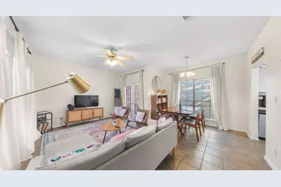 712 W 21st Street #203, Austin, TX 78705 - Photo 2