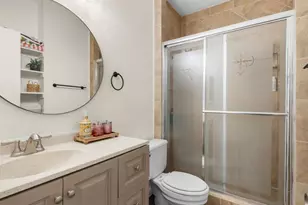 712 W 21st St, Austin, TX 78705 - Photo 10