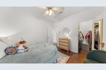 712 W 21st Street #203, Austin, TX 78705 - Photo 12