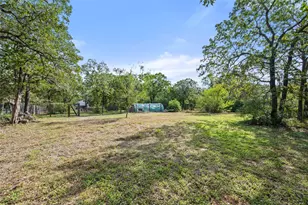 275 W Oak Loop, Cedar Creek, TX 78612 - Photo 4