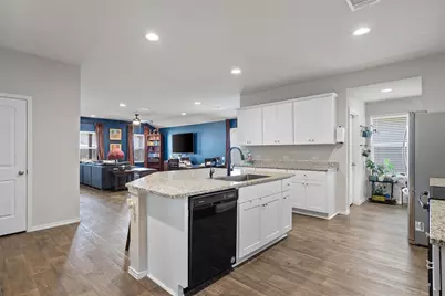 13000 Brahmin Drive, Austin, TX 78724 - Photo 8