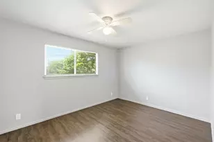 2319 Greenfield Pkwy, Austin, TX 78741 - Photo 12