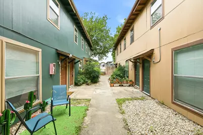 2319 Greenfield Parkway #105, Austin, TX 78741 - Photo 2