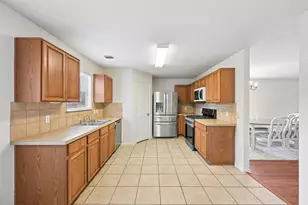 364 Hometown Pkwy, Kyle, TX 78640 - Photo 12
