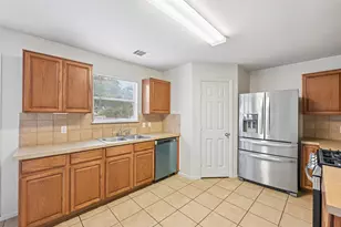 364 Hometown Pkwy, Kyle, TX 78640 - Photo 14
