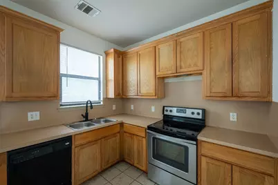 8901 Parkfield Drive, Austin, TX 78758 - Photo 6
