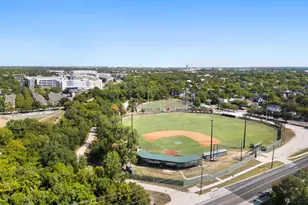 1176 Graham St, Austin, TX 78702 - Photo 18