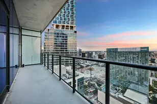 610 Davis St, Austin, TX 78701 - Photo 2
