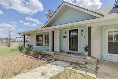 1509 SW Hill Street, Bastrop, TX 78602 - Photo 2