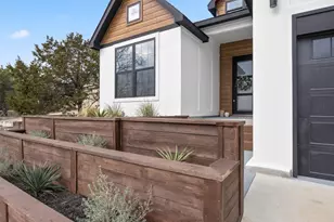 22 Creekside Dr, Wimberley, TX 78676 - Photo 2